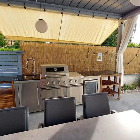 Kuntrada 45 Holiday Home - Heated & Kids Pool Fažana Esterno foto